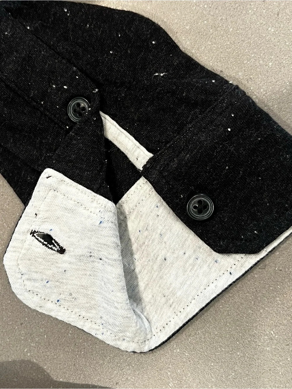 Banana Republic Men's Black Speckled Long-Sleeve Button-Down Shirt
